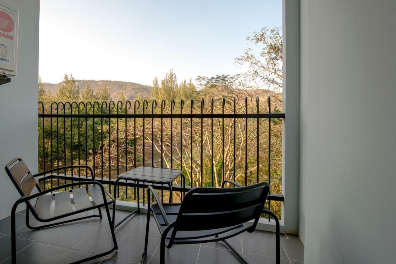 Courtyard Khaoyai By Jp Apartment Mu Si Exterior photo