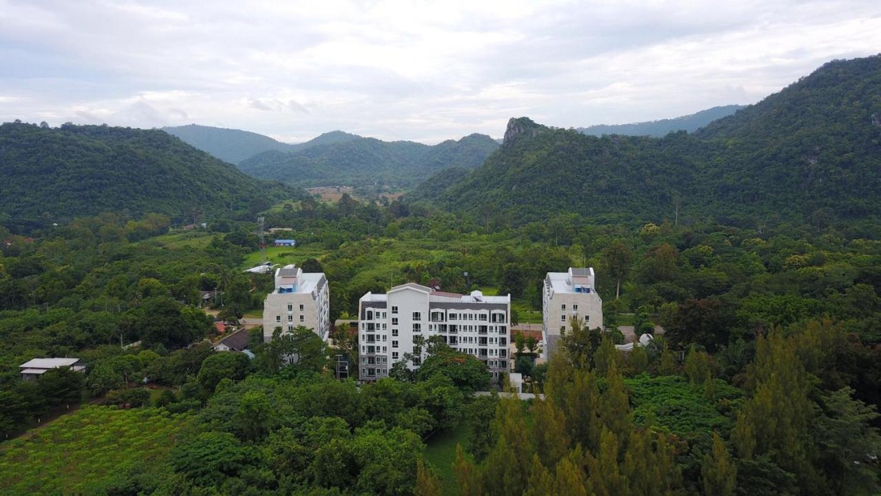 Courtyard Khaoyai By Jp Apartment Mu Si Exterior photo